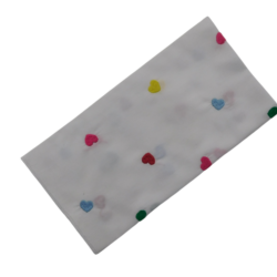 26718 Bandana wit met geborduurde hartjes multi colour